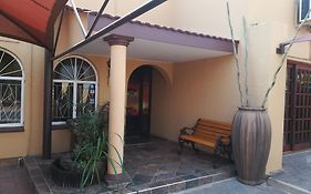 Safari Guesthouse